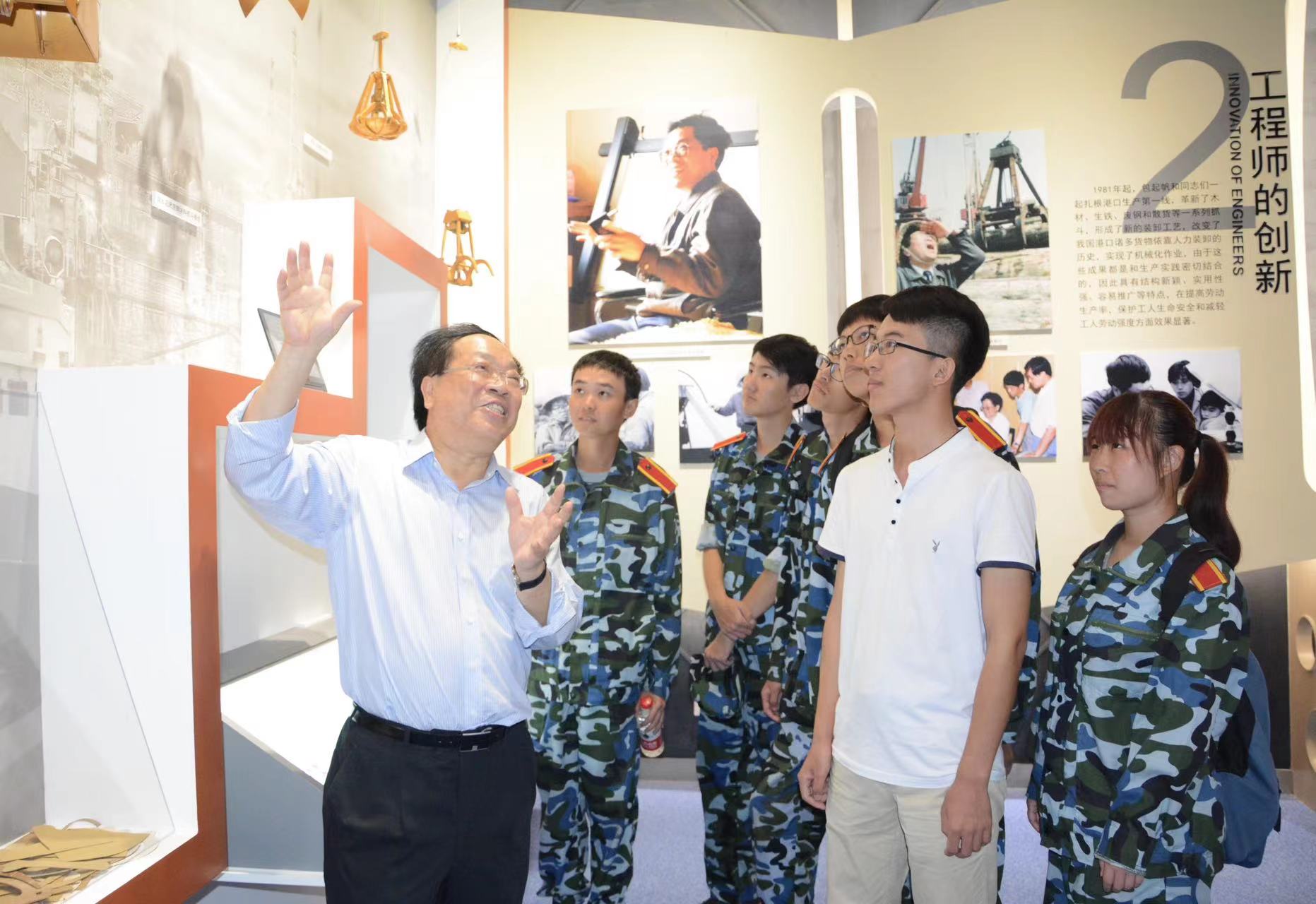 上海第二工业大学工会助力构建劳模文化育人新模式