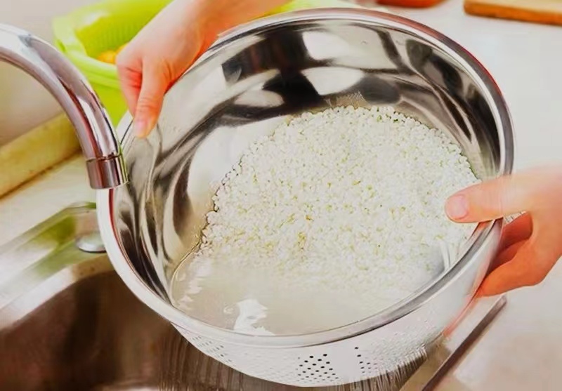 淘米水是一味药在中医学理论中,淘米水被称为"米泔水",可以用于治病